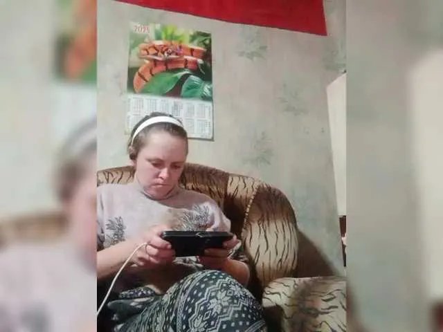 REPTILIAY from BongaCams