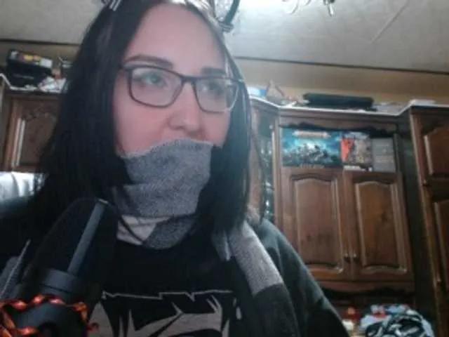 RinaNEUCH777 from BongaCams