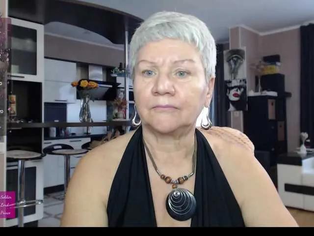 roxana-brooks from BongaCams