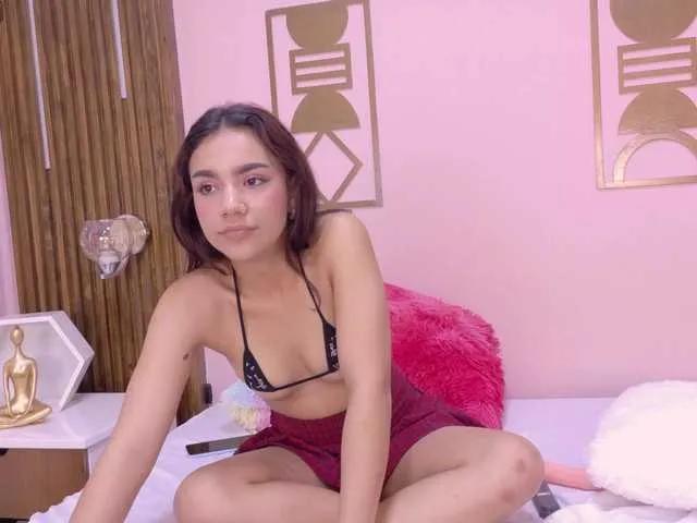 Checkout RubyCollins, she wants to masturbate for you RubyCollins from BongaCams