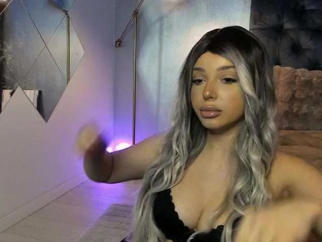 seraphyx from BongaCams