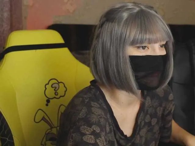 sexlove12002 from BongaCams