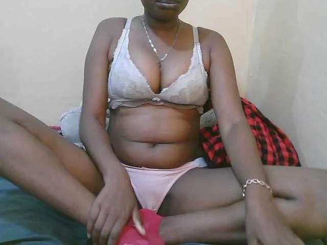 Sweet Sexybounty2 wants you to fuck her body now sexybounty2 from BongaCams