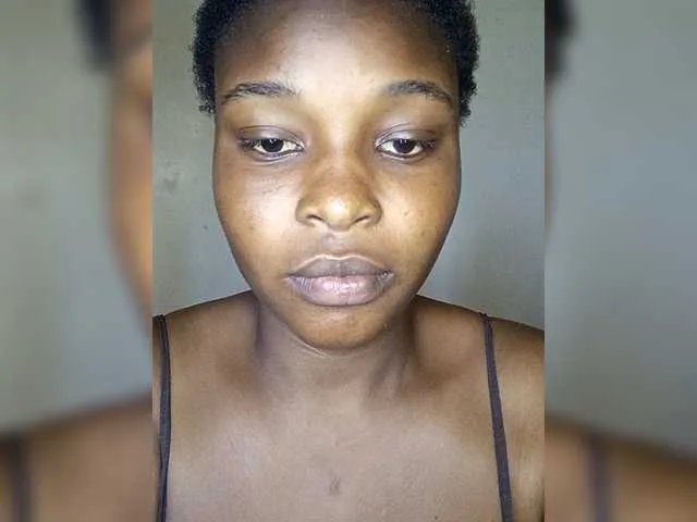 Shazzyaaaa from BongaCams