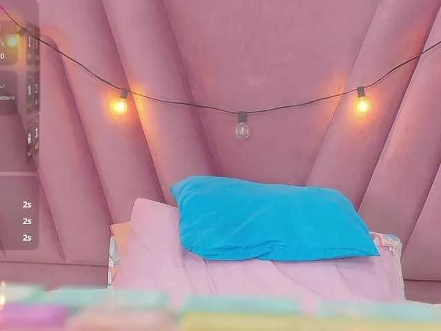 Amazing Skinnyprinces wants you to fuck her body now skinnyprinces from BongaCams