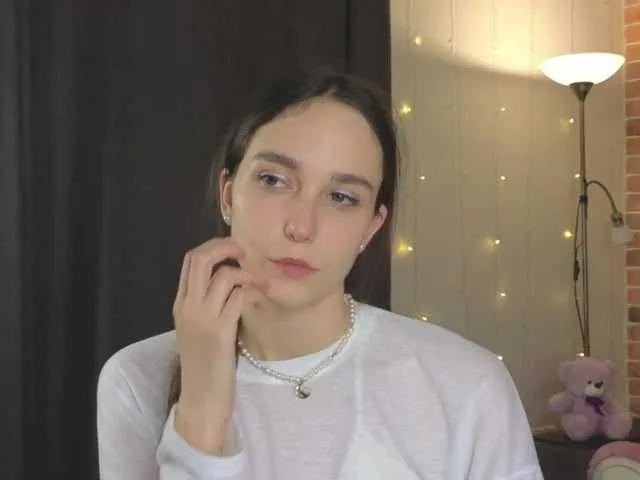 SoftieDream from BongaCams