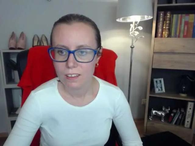 sparkleLizzy from BongaCams