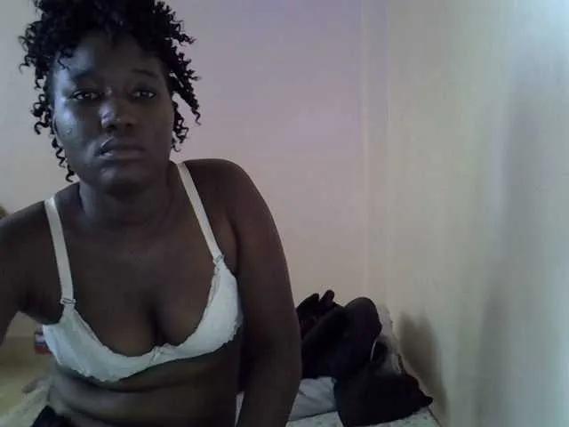 sweet-saffron from BongaCams