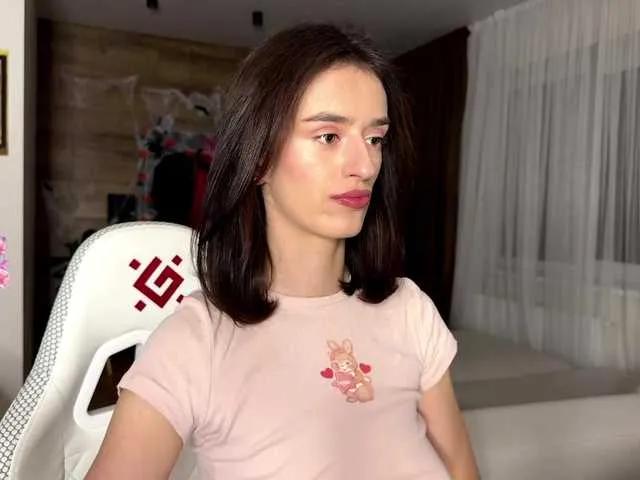 Hot SweetieTati wants you to fuck her body now SweetieTati from BongaCams