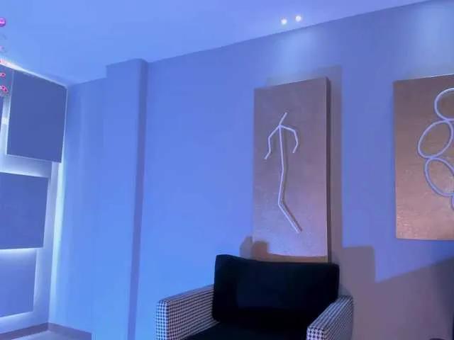 Sexy TaraLawrence wants you to fuck her body now TaraLawrence from BongaCams