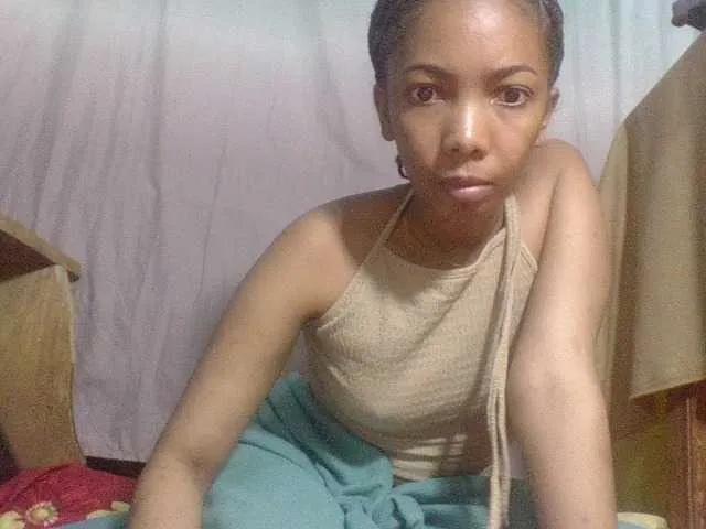 Tiphanie from BongaCams