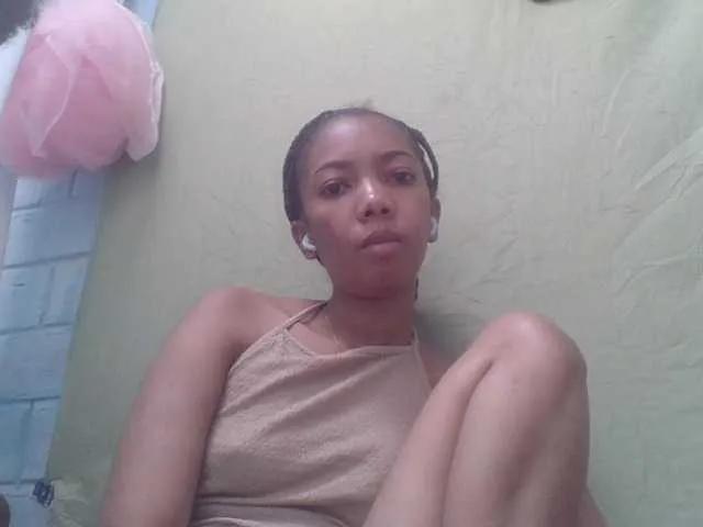 Tiphanie from BongaCams