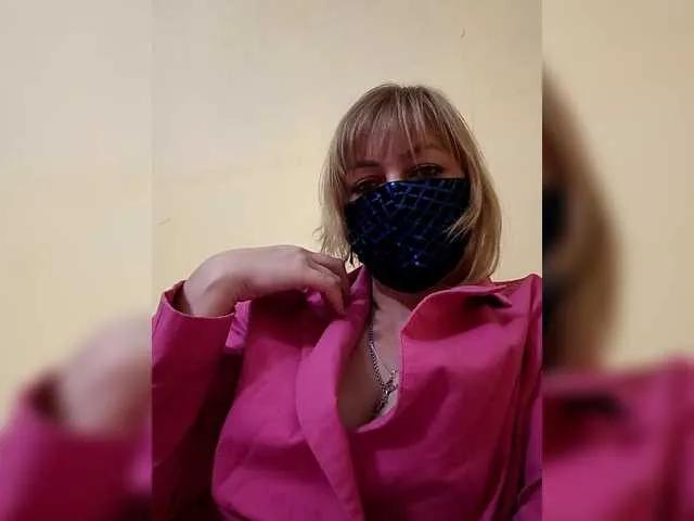 Valeria09871 from BongaCams