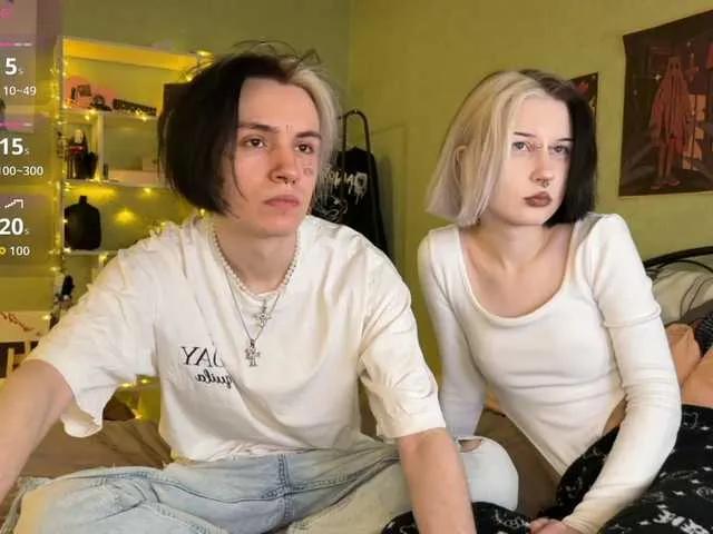 VeryRareTwins from BongaCams