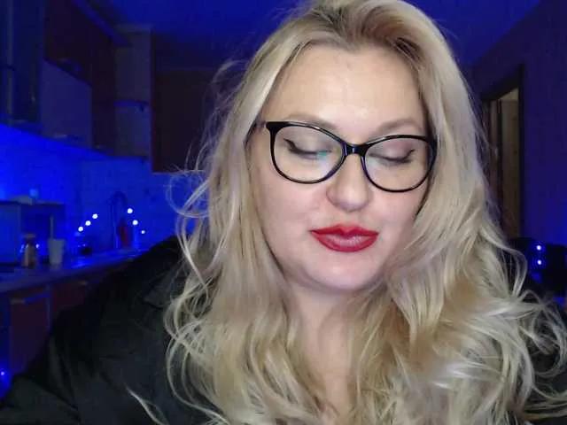 Join 39 years old WifeyNusha from BongaCams WifeyNusha from BongaCams