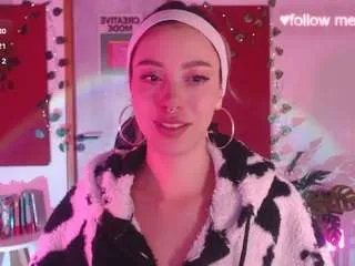 sakura-beuty from CamSoda