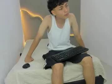 _theoo1 from Chaturbate