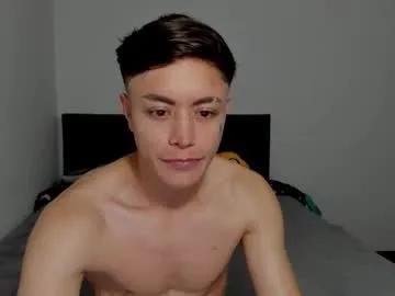 _x_maximo_x_ from Chaturbate