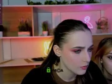 adeli_di from Chaturbate