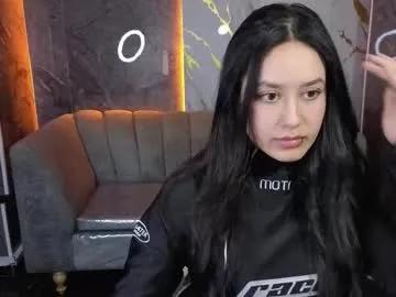 aleja05_b from Chaturbate