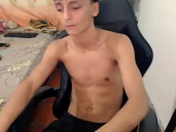 alejandro_cutee from Chaturbate