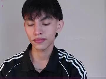 andrew_courtz from Chaturbate