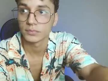 andrew_dann from Chaturbate