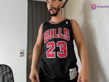 apologomez from Chaturbate
