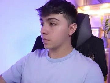 aron__cooper from Chaturbate