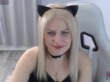 bellastar84 from Chaturbate