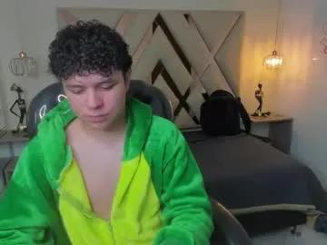 Join Chaturbate's Benjamintwink1 benjamintwink1 from Chaturbate