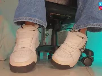 Discover cute camwhore Charlotte__grey charlotte__grey from Chaturbate