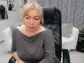 chloe_lo from Chaturbate