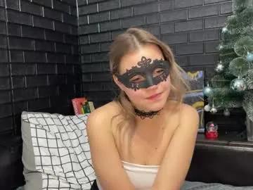 chloehoneydew from Chaturbate