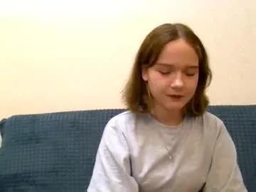 clementinaaures from Chaturbate