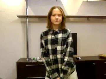 clementinaaures from Chaturbate