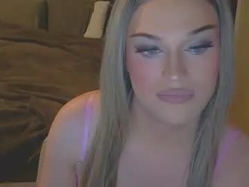 coracav from Chaturbate