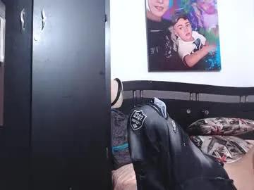 Masturbate to 25 years old david_hornyx from Chaturbate david_hornyx from Chaturbate