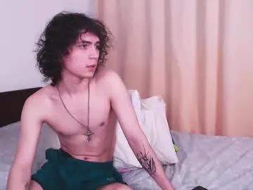 deandeangondean from Chaturbate