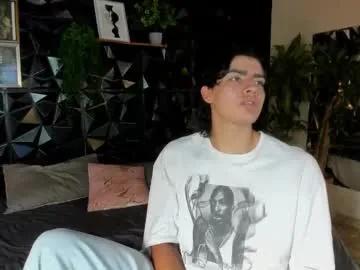 elliot_colton from Chaturbate