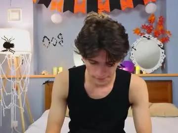 Checkout Elvano_et, he wants to masturbate for you elvano_et from Chaturbate