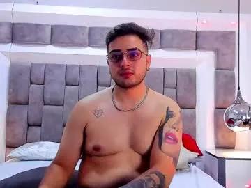ethan_greys from Chaturbate