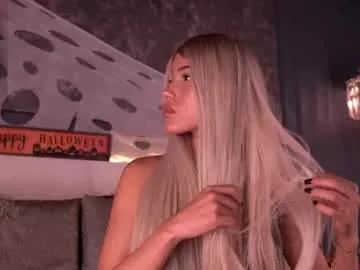 Explore naked camslut Evamoretti evamoretti from Chaturbate