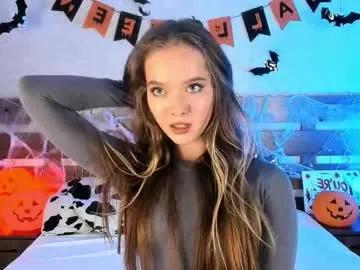 hazelmorris from Chaturbate
