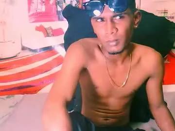 indianthuggin from Chaturbate