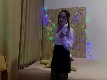 jenniebadua from Chaturbate