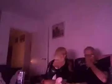 jessandsilverfox61 from Chaturbate