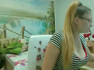 joyfuluntamed from Chaturbate