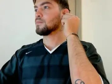 justobeyy from Chaturbate