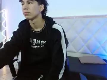 kaelwolf_tay from Chaturbate